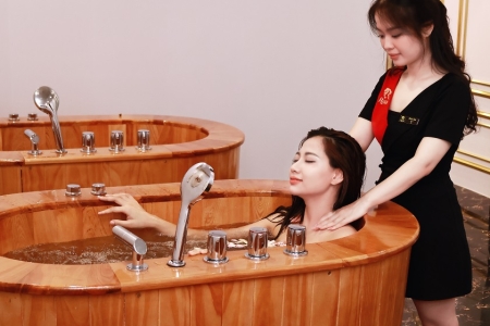 Lụa Ngà Hoàng Tộc 120 Phút Tại ROSA SPA Đà Nẵng
